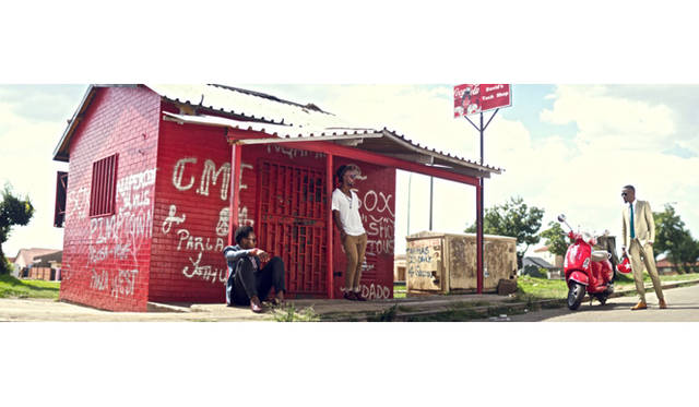 <strong> DIESEL｜ディーゼル 南アフリカの3人組とデニムコレクション</strong> 「I SEE A DIFFERENT YOU」のメンバー自身は、事前に服を用意している。もちろん自前だ