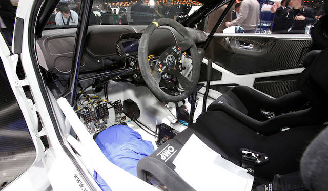 フォルクスワーゲンのラリーウェポン「ポロ R WRC」