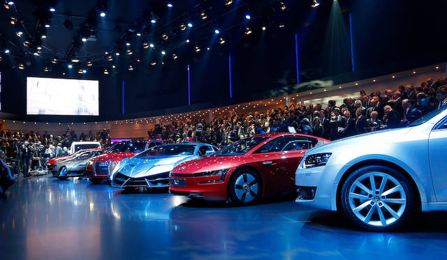 ジュネーブモーターショーの前日、前夜祭ともいえる恒例の「フォルクスワーゲン グループ ナイト」が開催され、同グループのあらたな顔ぶれたちが一堂に会した