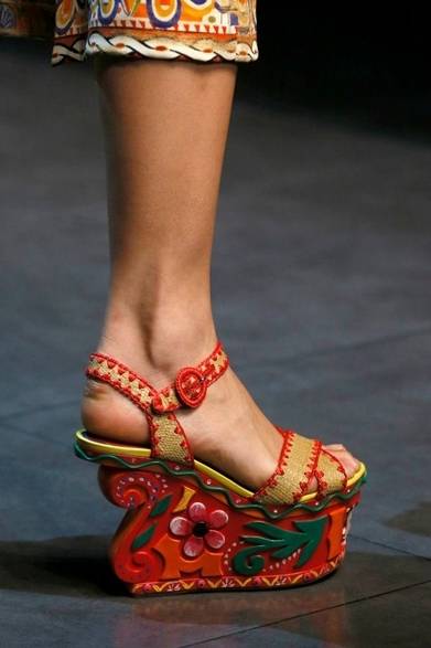 ドルチェ&ガッバーナは、伊勢丹新宿店本館2階＝婦人靴プロモーションスペースにて、2013年3月20日（水、祝）から4月2日（火）までレディスシューズイベントを開催。<br /><br />期間｜2013年3月20日（水、祝）～4月2日（火）<br />場所｜伊勢丹新宿店本館2階＝婦人靴プロモーションスペース<br /><br />ドルチェ&ガッバーナ ジャパン<br />Tel. 03-6419-2220