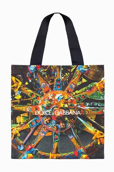 別ギフトとして期間中5万円（税込）以上をお買い上げの方に、伊勢丹新宿店限定のトートバッグをプレゼント<br /><br />期間｜2013年3月20日（水、祝）～4月2日（火）<br />場所｜伊勢丹新宿店本館2階＝婦人靴プロモーションスペース<br /><br />ドルチェ&ガッバーナ ジャパン<br />Tel. 03-6419-2220