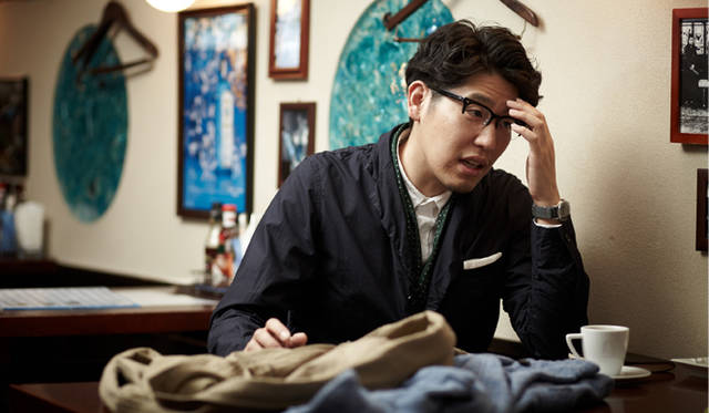 <strong>ESTNATION ｜エストネーション</strong>　「ファブリック、パターン、機能性。どれにたいしてもこだわりがあるので、なぜここにポケットがついているのかとか、そういうことを実感してほしい。一度着てもらえば、手放せない服になるとおもいますよ」（マービー ジャモーク／デザイナー・佐々木継太氏）