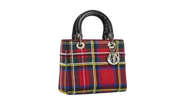 <strong>Dior｜ハロッズがディオールのワンダーランドに</strong>