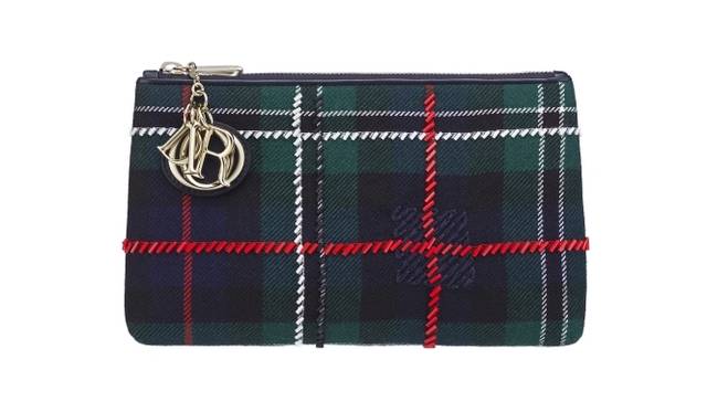 <strong>Dior｜ハロッズがディオールのワンダーランドに</strong>