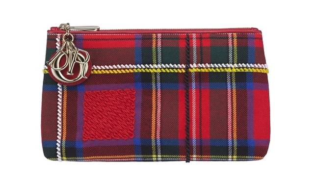 <strong>Dior｜ハロッズがディオールのワンダーランドに</strong>