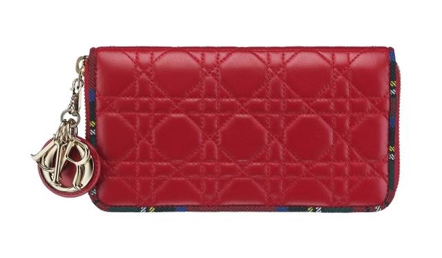 <strong>Dior｜ハロッズがディオールのワンダーランドに</strong>