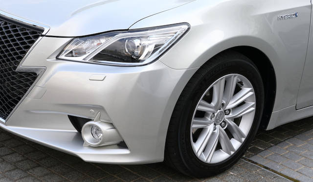 アスリートではハイブリッドモデルにおもに採用される17インチアルミホイール