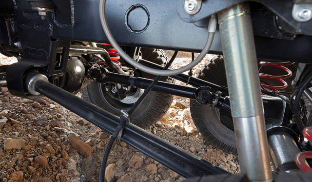 第2軸から第3軸へと駆動力を伝えるプロペラシャフト