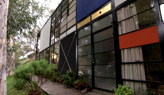 <strong>MOVIE｜『ふたりのイームズ：建築家チャールズと画家レイ』</strong>　© First Run Features.