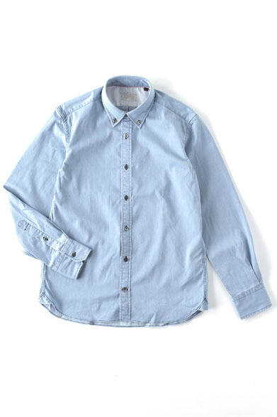 <strong>阪急メンズ東京｜2013年4月は、ドレッシーに着こなす“インディゴシック”</strong>　インディゴシャツ1万6800円（ケント＆カーウェン／阪急メンズ東京）