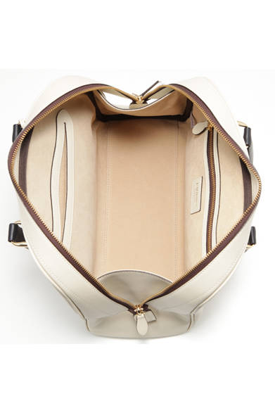 <strong>J&M DAVIDSON｜J&M デヴィッドソン</strong> 「MARGOT」（白×インク）