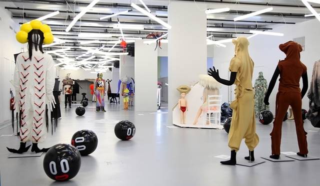 <strong>ART 13｜「ARRRGH! MONSTERS DE MODE」</strong>　© Maxime Dufour photographies.