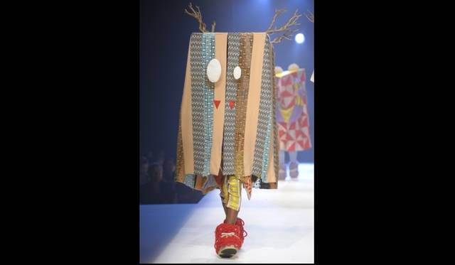 <strong>ART 13｜「ARRRGH! MONSTERS DE MODE」</strong>　Claire Michel, ‘Los Nahuales’, BA collection, Royal Academy of fine arts, Antwerp, Fashion Department, 2012, photo: Etienne Tordoir – Catwalkpictures. 