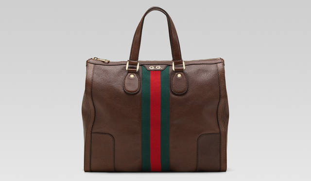 <strong>REBIRTH PROJECT｜リバースプロジェクト</strong>　当日、グッチを象徴するレザーグッズを展開するテンポラリーショップも場内にオープン