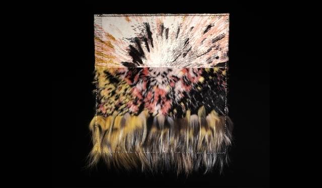 <strong>FENDI｜『フェンディ　もうひとつのアート、クリエイションとイノベーションの軌跡』</strong>　「ビッグバン」のタブレット、2013年春夏