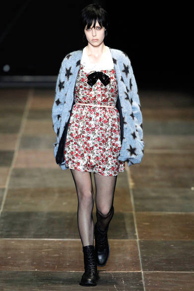 <strong>Saint Laurent｜サンローラン</strong>　2013-14年秋冬コレクション　Courtesy of Saint Laurent