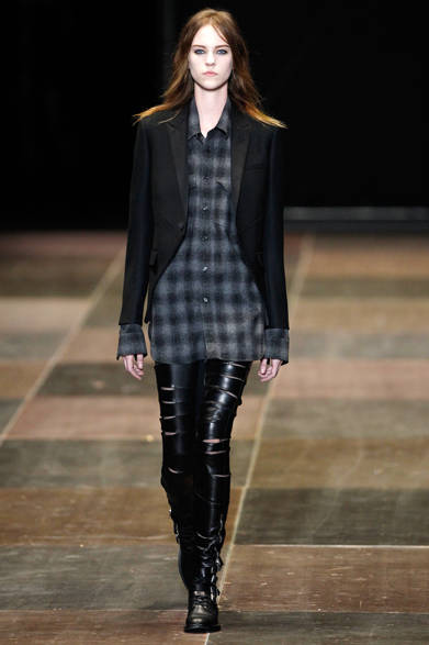 <strong>Saint Laurent｜サンローラン</strong>　2013-14年秋冬コレクション　Courtesy of Saint Laurent