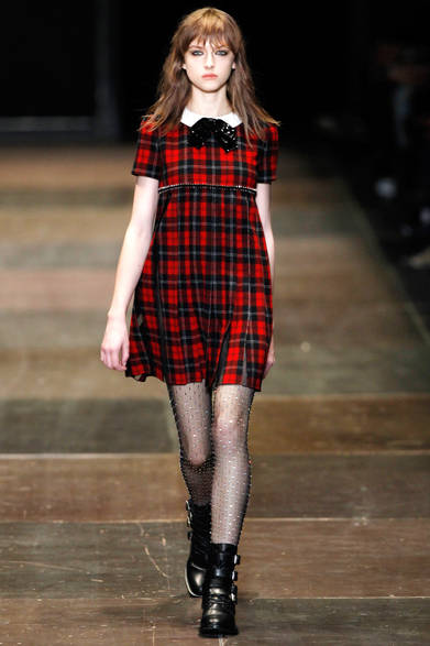 <strong>Saint Laurent｜サンローラン</strong>　2013-14年秋冬コレクション　Courtesy of Saint Laurent