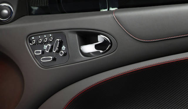 <strong>Jaguar XKR-S GT｜ジャガー XKR-S GT</strong>