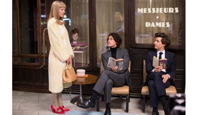 新作フレグランス「プラダ キャンディー ロー」発売記念ショートフィルム公開 ©BRIGITTE LACOMBE