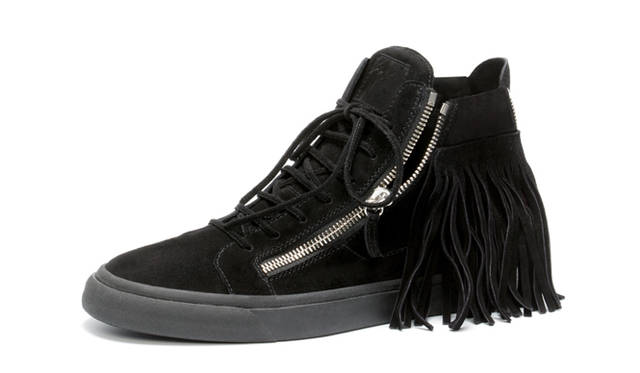 <strong>Giuseppe Zanotti Design│ジュゼッペ・ザノッティ・デザイン</strong>　スニーカー9万5550円