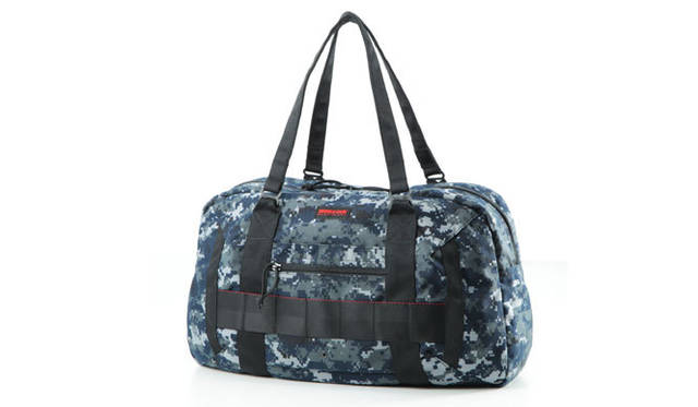 <strong>BRIEFING｜ブリーフィング</strong>　OVAL M NAVY DIGITAL CAMO　3万3600円