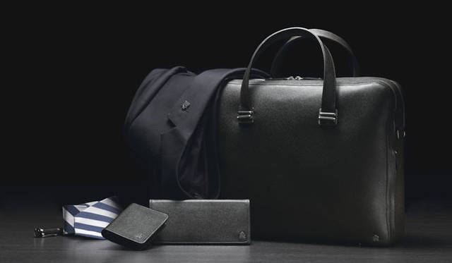 <strong>dunhill｜ダンヒル</strong>　レザーコレクション「Bourdon」　© dunhill
