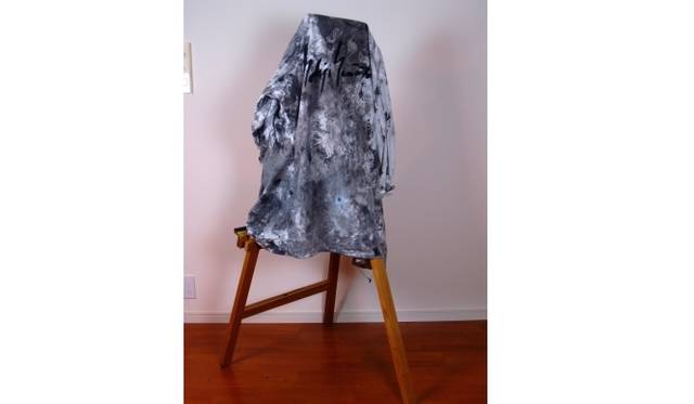 <strong>Yohji Yamamoto｜山本耀司によるインスタレーションを伊勢丹新宿店で開催</strong>　美人画 50万円（予定価格）