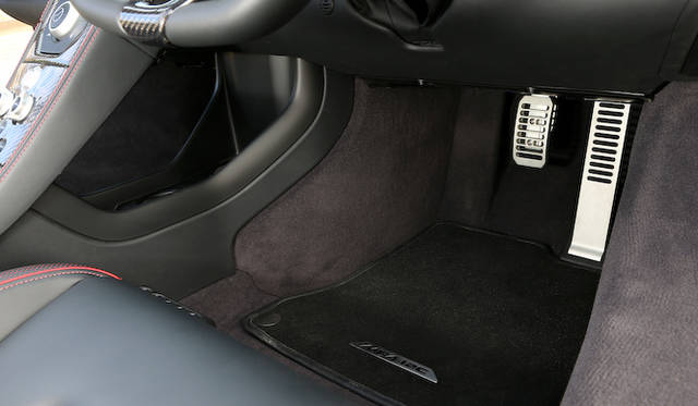 mclaren_mp4-12c_spider_049