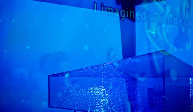 <strong>THEATER｜渋谷慶一郎×初音ミクによる新作オペラ『THE END』</strong>　Photo: KENSHU SHINTSUBO Courtesy of Yamaguchi Center for Arts and Media [YCAM]