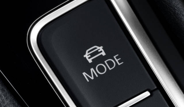 ドライビングプロファイル機能<br /><br />写真は一部装備がことなる欧州仕様車