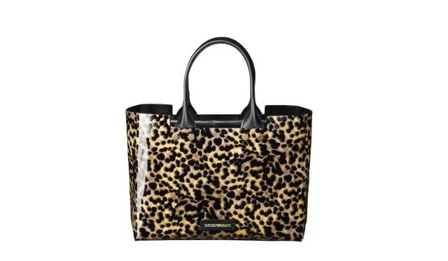 <strong>EMPORIO ARMANI｜エンポリオ アルマーニ</strong>　限定レディスバッグ　 12万8100円