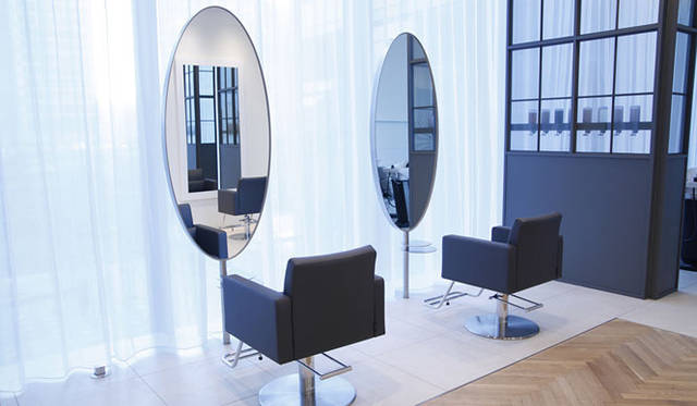 <strong>uka｜ウカ</strong>　トータルビューティーサロン「uka 丸の内KITTE店」　ヘア席