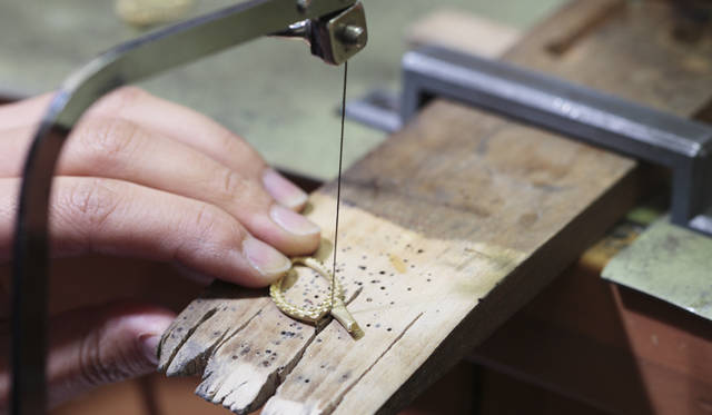 <strong>MIKIMOTO｜ミキモト</strong>　未来への扉を開く、受け継がれる匠の技術