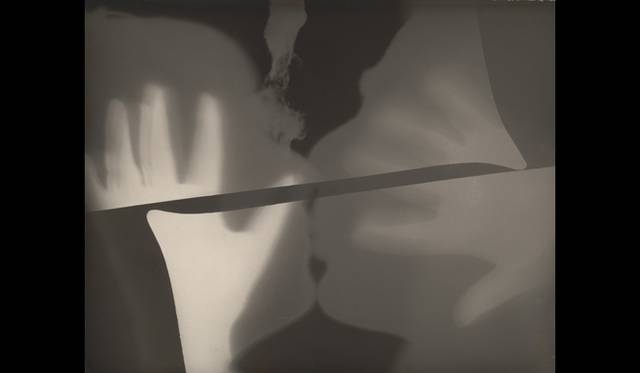 <strong>ART FILE 15｜「The Shaping of New Visions: Photography, Film, Photobook」</strong>　MAN RAY (American, 1890-1976) Rayograph 1922 © 2012 Man Ray Trust / Artists Rights Society (ARS), New York / ADAGP, Paris