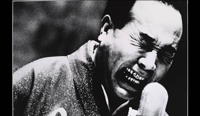 <strong>ART FILE 15｜「The Shaping of New Visions: Photography, Film, Photobook」</strong>　DAIDO MORIYAMA (Japanese, born 1938) Entertainer on Stage, Shimizu 1967  © 2012 Daido Moriyama