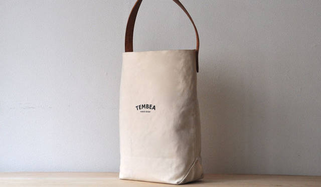 <strong>TEMBEA｜テンベア</strong>　「BAGUETTE TOTE LOGO」 バゲットを入れるためのトートバッグ 1万290円