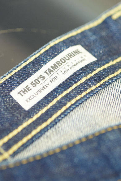 <strong>ESTNATION｜エストネーション</strong>　エストネーション六本木ヒルズ店10周年限定アイテム　ジーンズ4万4100円（AG／エストネーション）