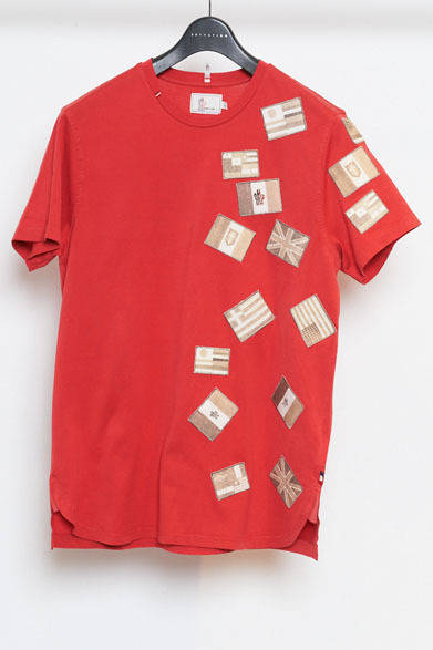 <strong>ESTNATION｜エストネーション</strong>　エストネーション六本木ヒルズ店10周年限定アイテム　Tシャツ4万7250円（モンクレール グルノーブル／エストネーション）