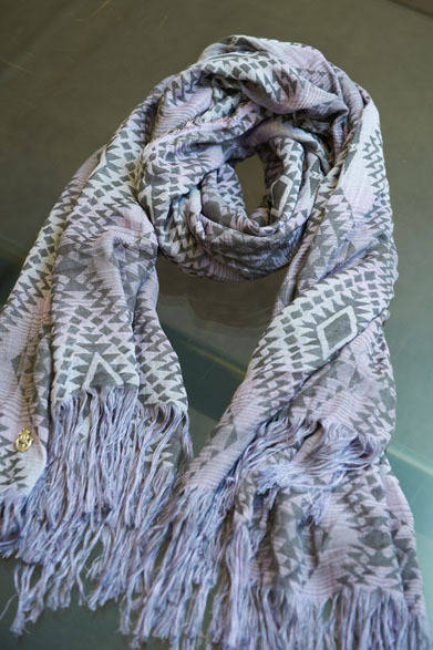 <strong>ESTNATION｜エストネーション</strong>　ストール1万6800円（シーグリーン/エストネーション）