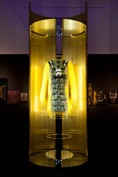 <strong>FENDI｜フェンディ</strong>　過去のコレクションの一部を展示