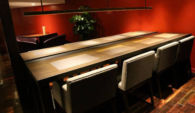 <strong>ペルー料理レストラン「bepocah（ベポカ）」</strong>　2階は、大テーブルやソファ席など、さまざまなシチュエーションに対応