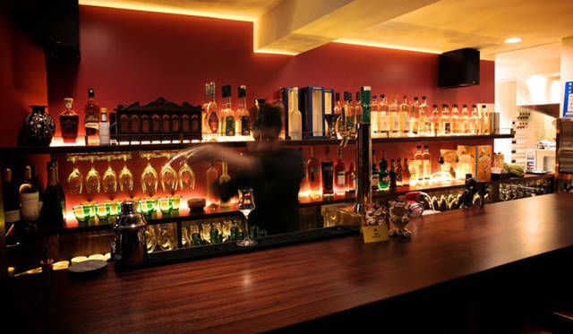 <strong>ペルー料理レストラン「bepocah（ベポカ）」</strong>　現地でも人気のピスコ・サワー、チルカノをはじめ、ペルー原産のフルーツを使用したものなど、一度味わってみないとわからないカクテルも多数楽しめる