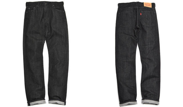 <strong>Levi’s® × BEAMS｜リーバイス®×ビームス</strong>　513 Slim Straight ブラック　1万2600円