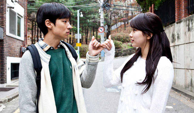 <strong>MOVIE｜『建築学概論』</strong>　