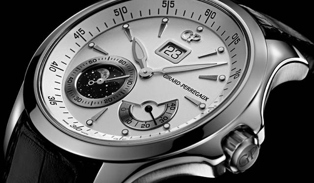 「Traveller Moon Phases and Large Date｜トラベラー ムーンフェイズ＆ラージデイト」