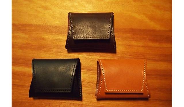 <strong>Jas-M.B.｜ジャスエムビー、国内唯一の路面店が代官山にオープン</strong>　コイン ケース　ブラック、ブラウン、タン　8190円