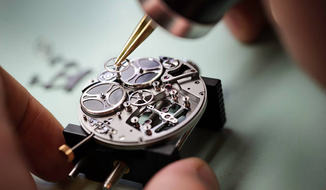 「Constant Escapement｜コンスタント・エスケープメント」