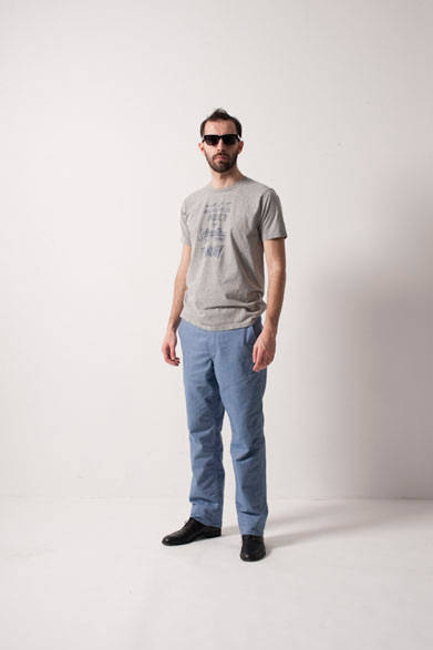 <strong>FUJITO｜フジト</strong>　 2013年夏コレクション　Print T-Shirts 02 5250円、Wide Trousers2万4150円、Eye Wear2万3100円