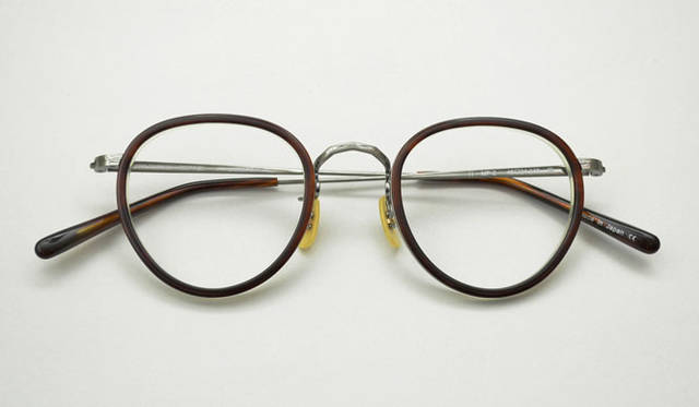<strong>Continuer｜コンティニュエ</strong>　 OLIVER PEOPLES×Continuer別注リミテッドカラー　「MP-2」2万9400円